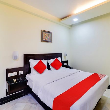 Oyo Flagship Hotel Rudra Palace Агра Екстер'єр фото