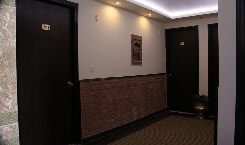 Oyo Flagship Hotel Rudra Palace Агра Екстер'єр фото