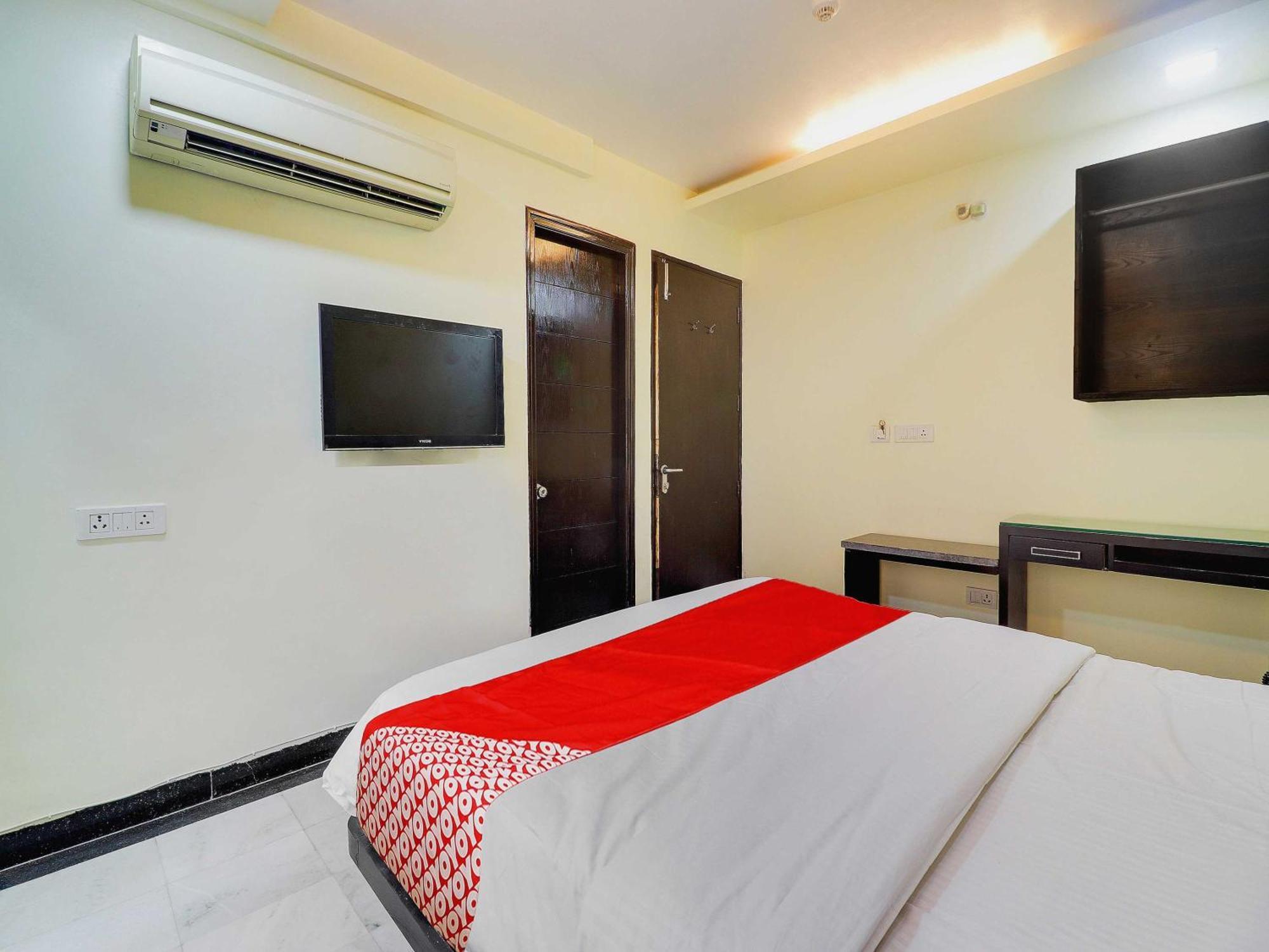 Oyo Flagship Hotel Rudra Palace Агра Екстер'єр фото