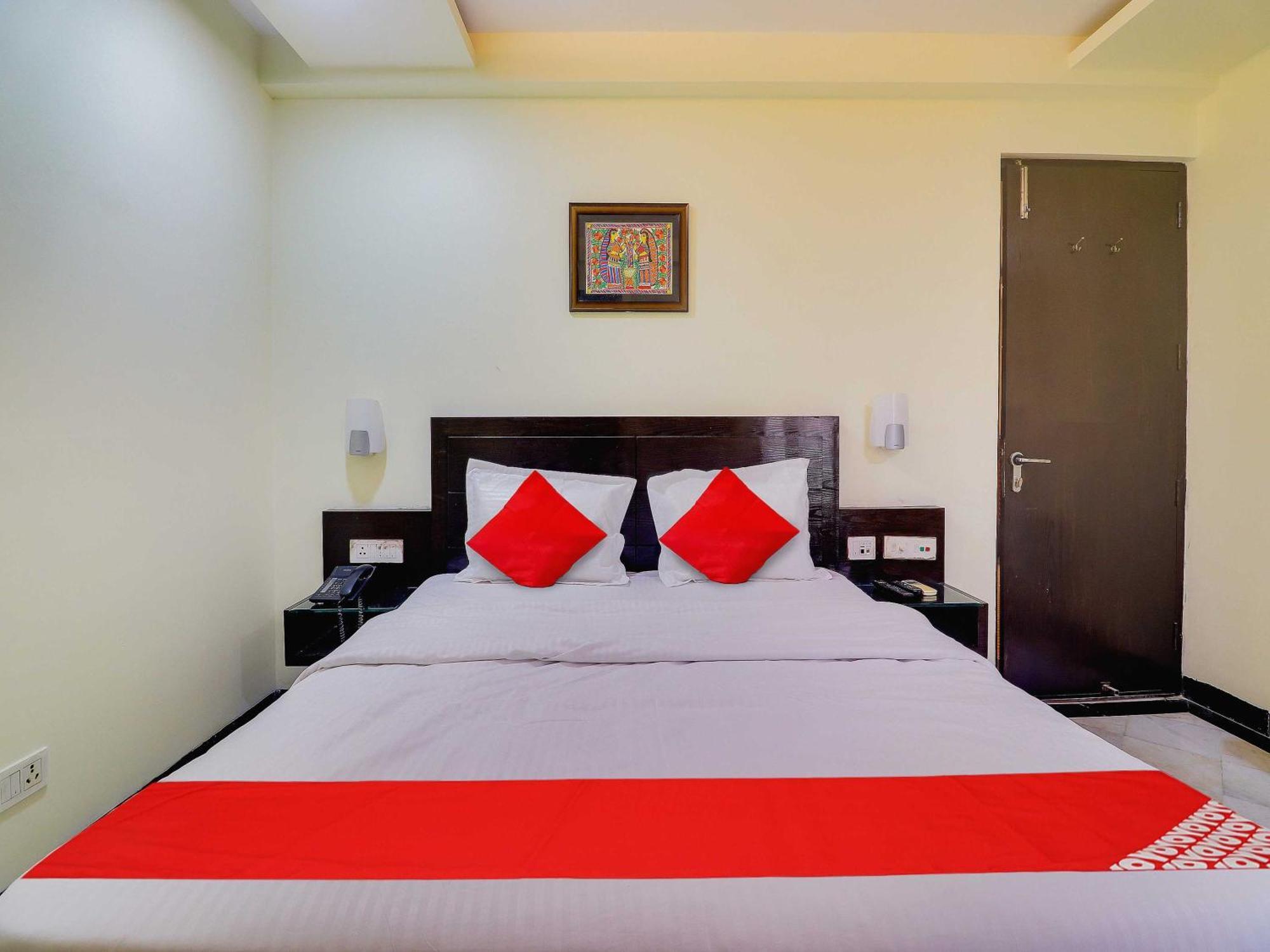 Oyo Flagship Hotel Rudra Palace Агра Екстер'єр фото