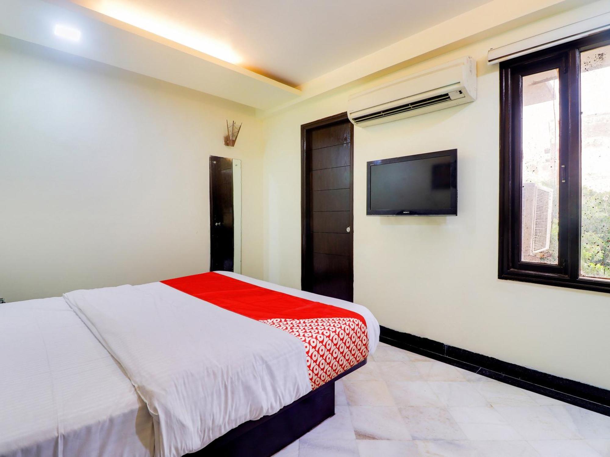 Oyo Flagship Hotel Rudra Palace Агра Екстер'єр фото