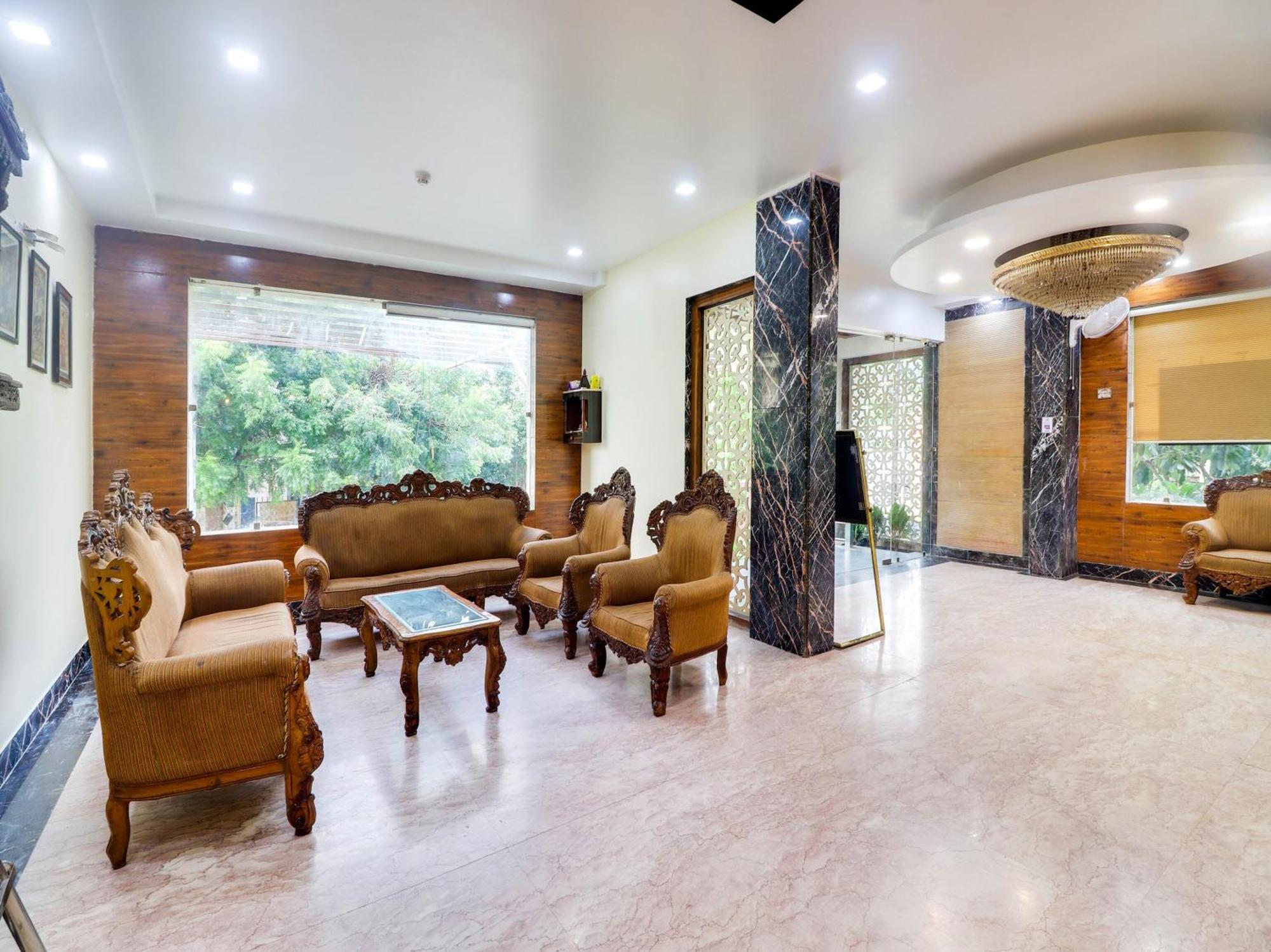 Oyo Flagship Hotel Rudra Palace Агра Екстер'єр фото