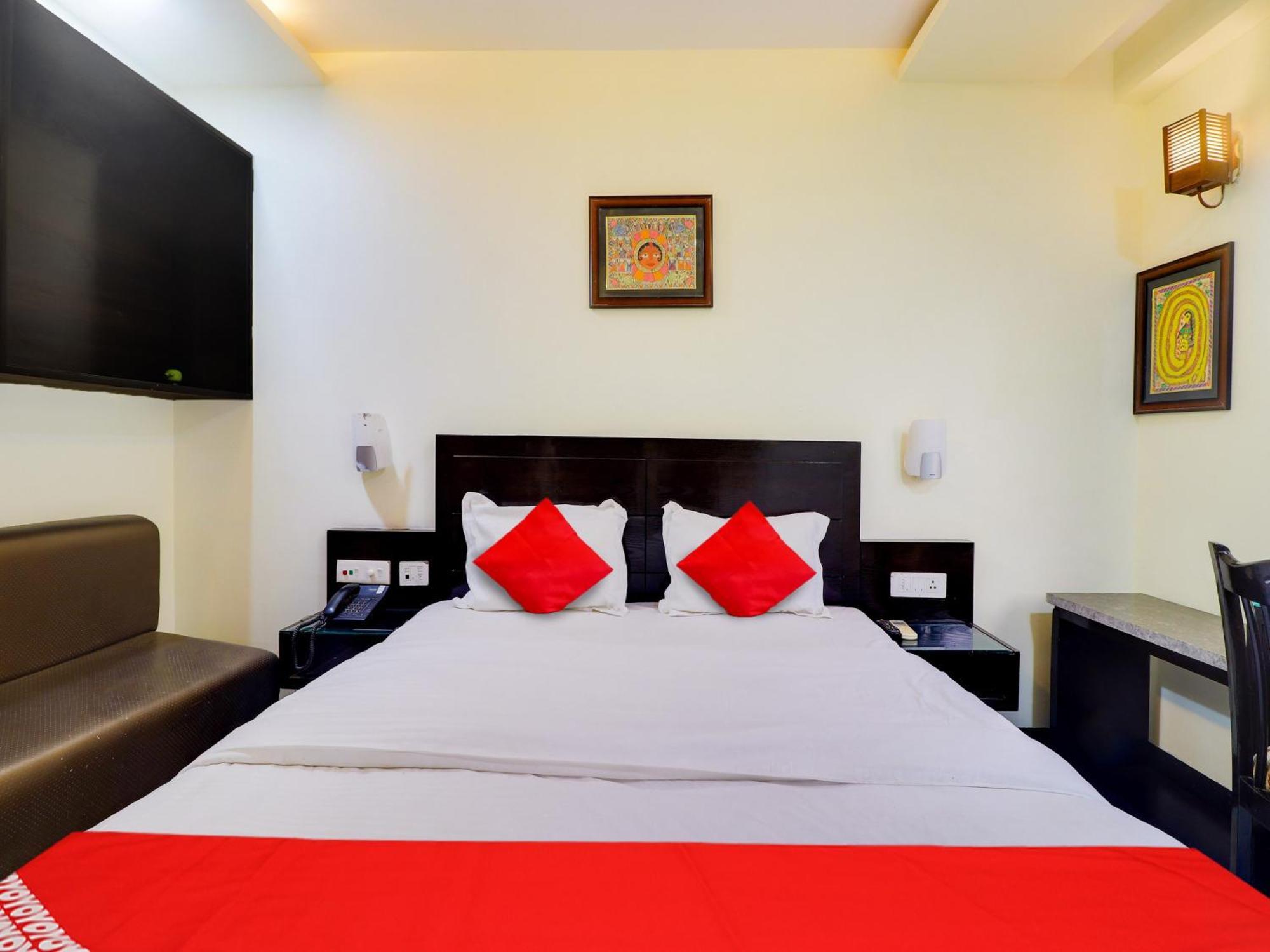 Oyo Flagship Hotel Rudra Palace Агра Екстер'єр фото