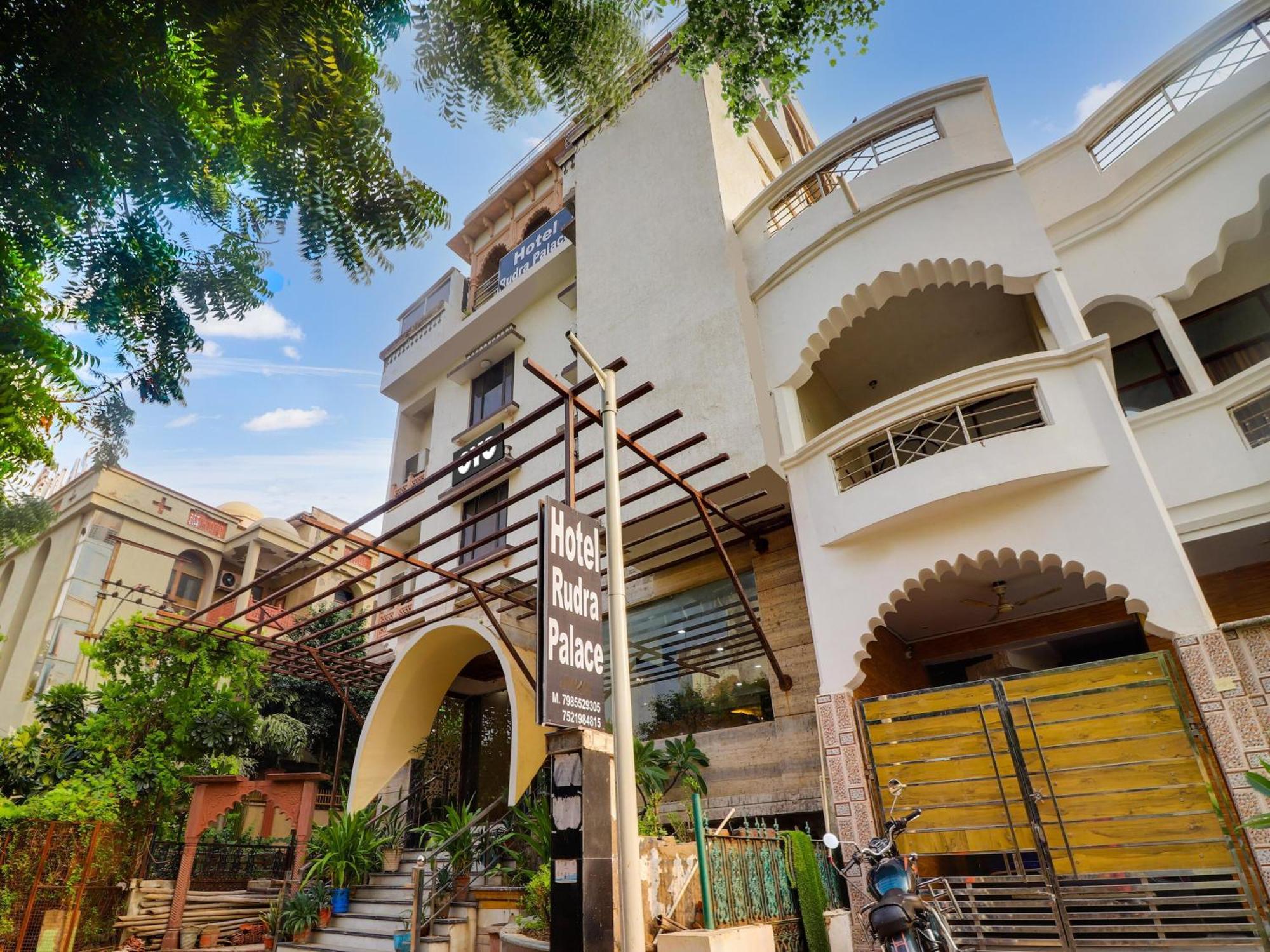 Oyo Flagship Hotel Rudra Palace Агра Екстер'єр фото