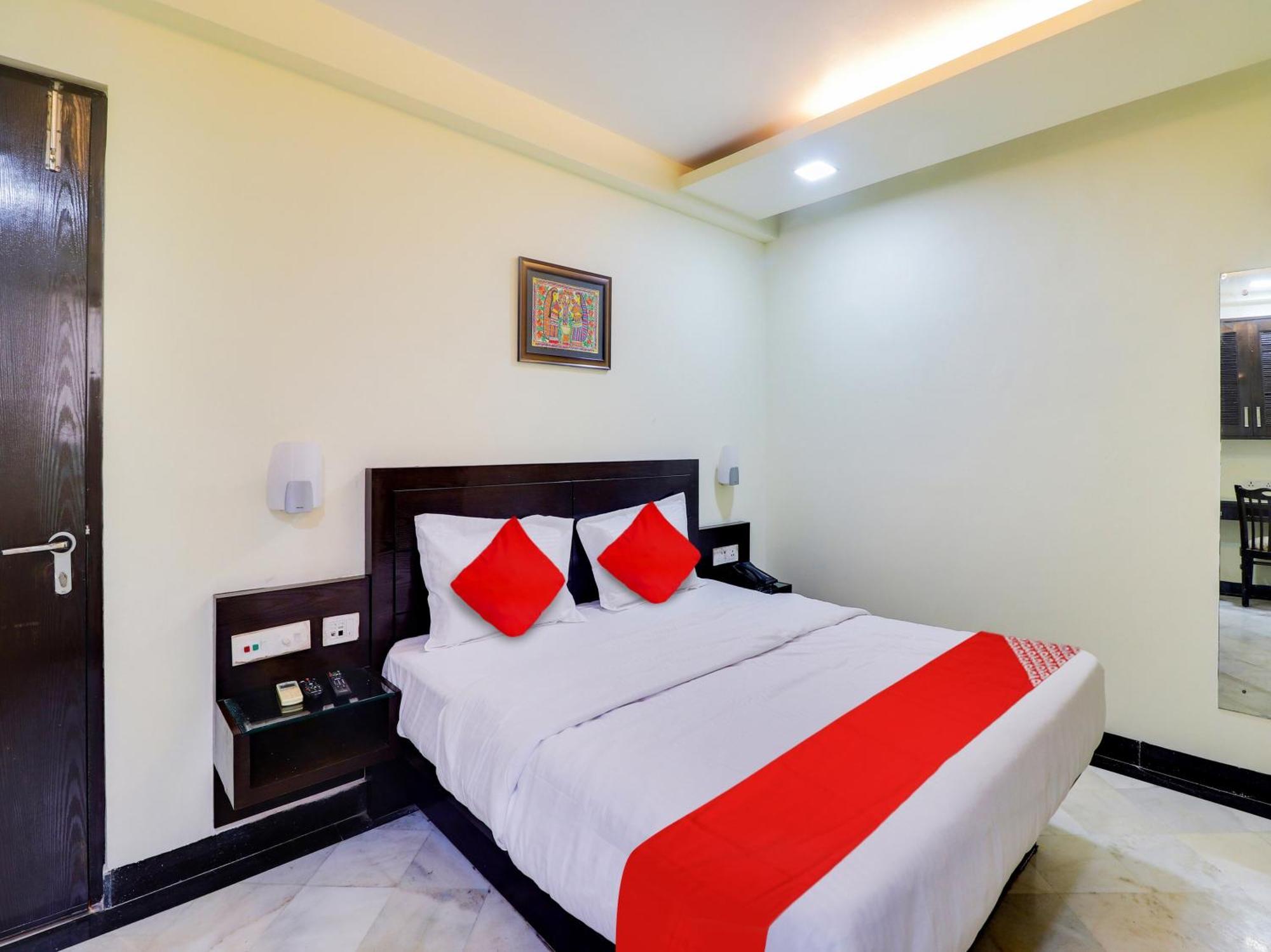 Oyo Flagship Hotel Rudra Palace Агра Екстер'єр фото