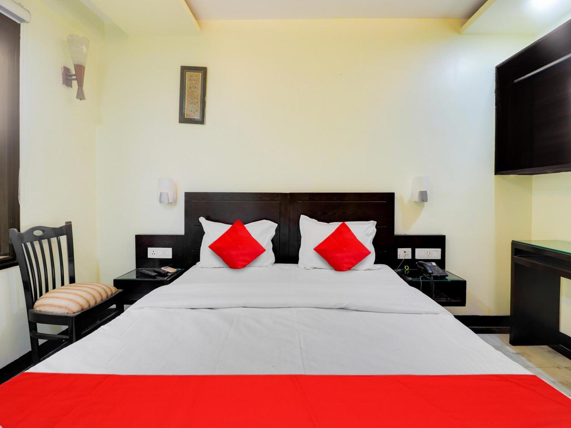 Oyo Flagship Hotel Rudra Palace Агра Екстер'єр фото