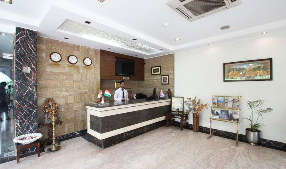 Oyo Flagship Hotel Rudra Palace Агра Екстер'єр фото
